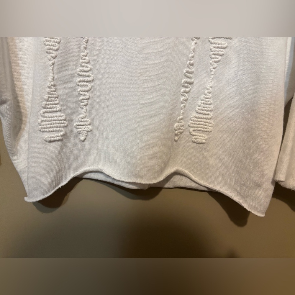 MADE IN ITALY Knit Lightweight Cotton Blend Sweater Top, Embroidered Design - Picture 6 of 7